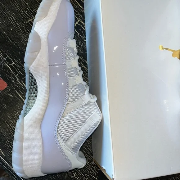 NIKE- Air jordan 11 Retro low